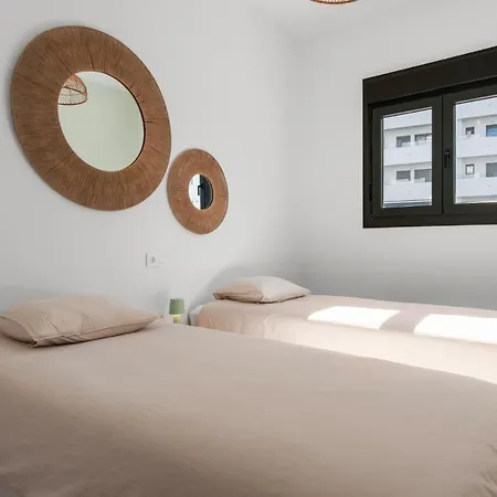 Apartment Modern 3 Bedroom With Big Terrace *