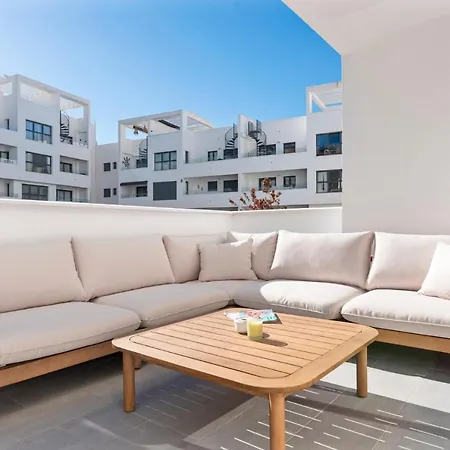 Modern 3 Bedroom With Big Terrace *
